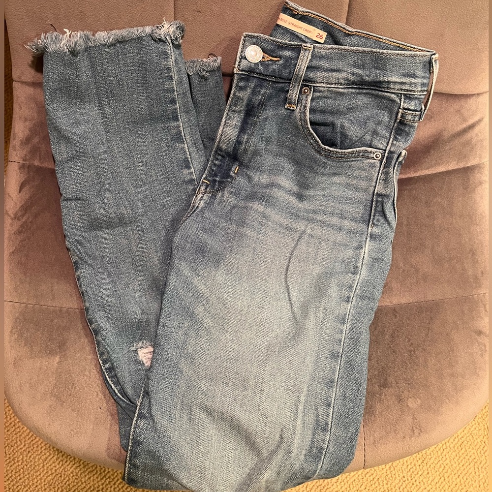 Levis